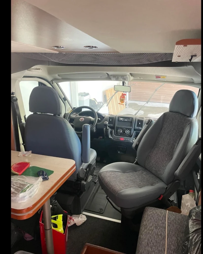 Кемпер Weinsberg 7.5м дължина, снимка 14 - Каравани и кемпери - 52473287