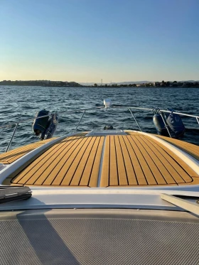 Моторна яхта Bayliner 305 SB, снимка 6
