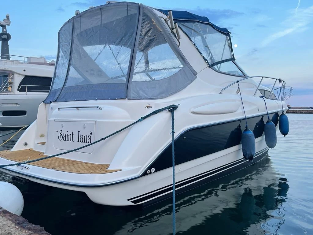 Моторна яхта Bayliner 305 SB - изображение 2