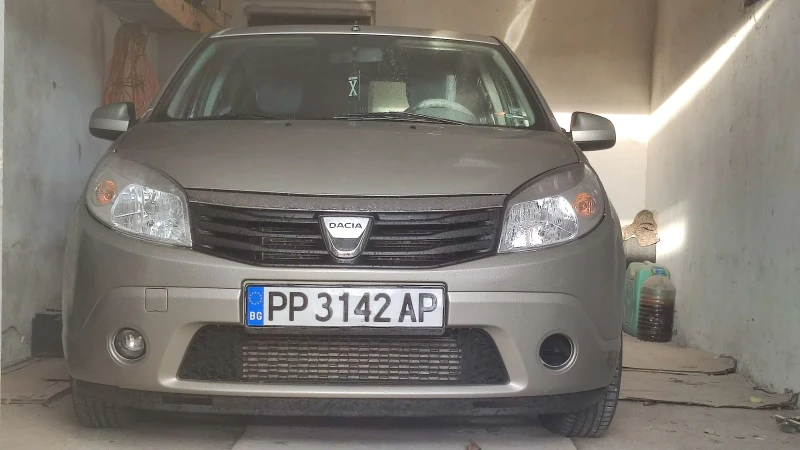 Dacia Sandero, снимка 11 - Автомобили и джипове - 48079419