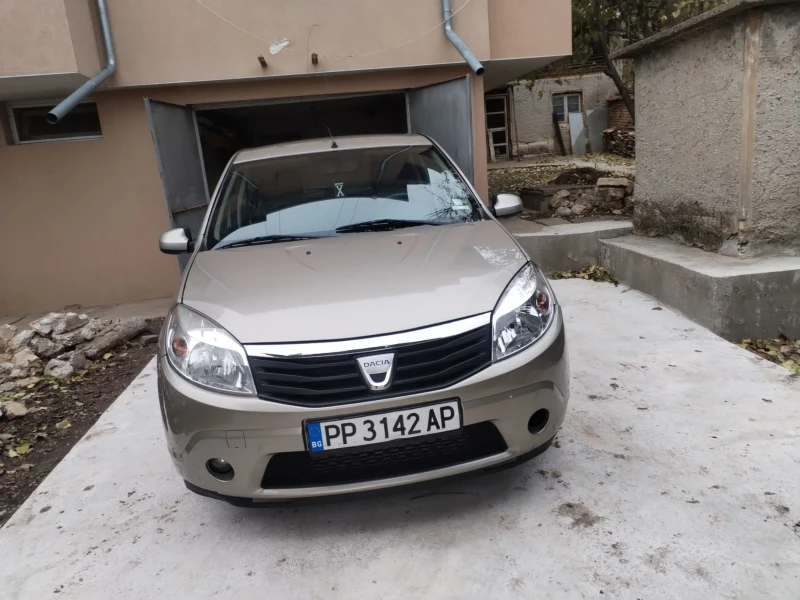 Dacia Sandero, снимка 1 - Автомобили и джипове - 48079419