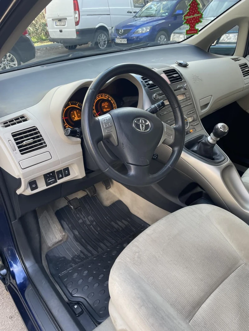 Toyota Auris d, снимка 7 - Автомобили и джипове - 48834913