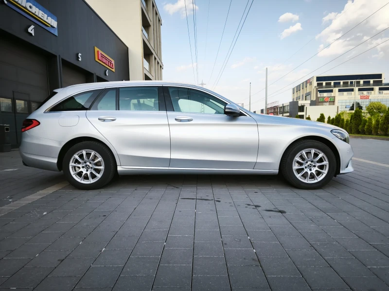 Mercedes-Benz C 200, снимка 4 - Автомобили и джипове - 52376987