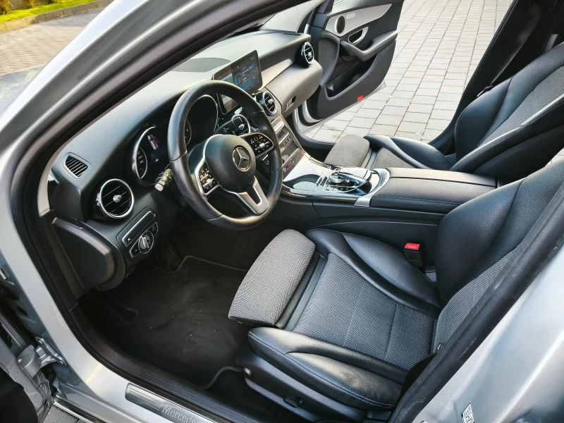 Mercedes-Benz C 200, снимка 10 - Автомобили и джипове - 52376987