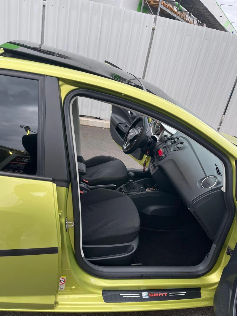 Seat Ibiza, снимка 3 - Автомобили и джипове - 52000110
