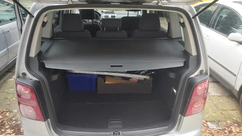 VW Touran 1.4 tsi, снимка 5 - Автомобили и джипове - 52506891