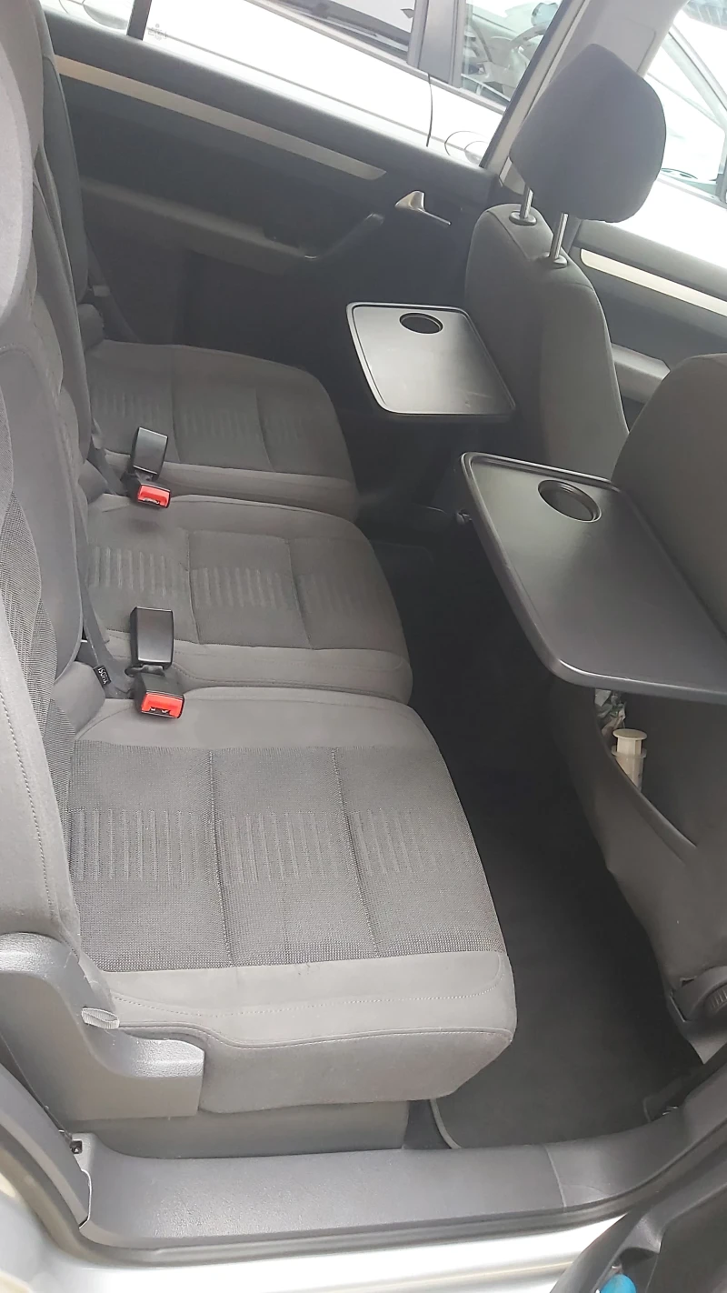 VW Touran 1.4 tsi, снимка 7 - Автомобили и джипове - 52506891