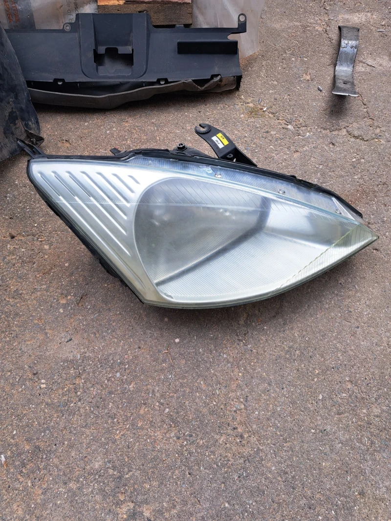 Ford Focus 1.6, снимка 13 - Автомобили и джипове - 53252755