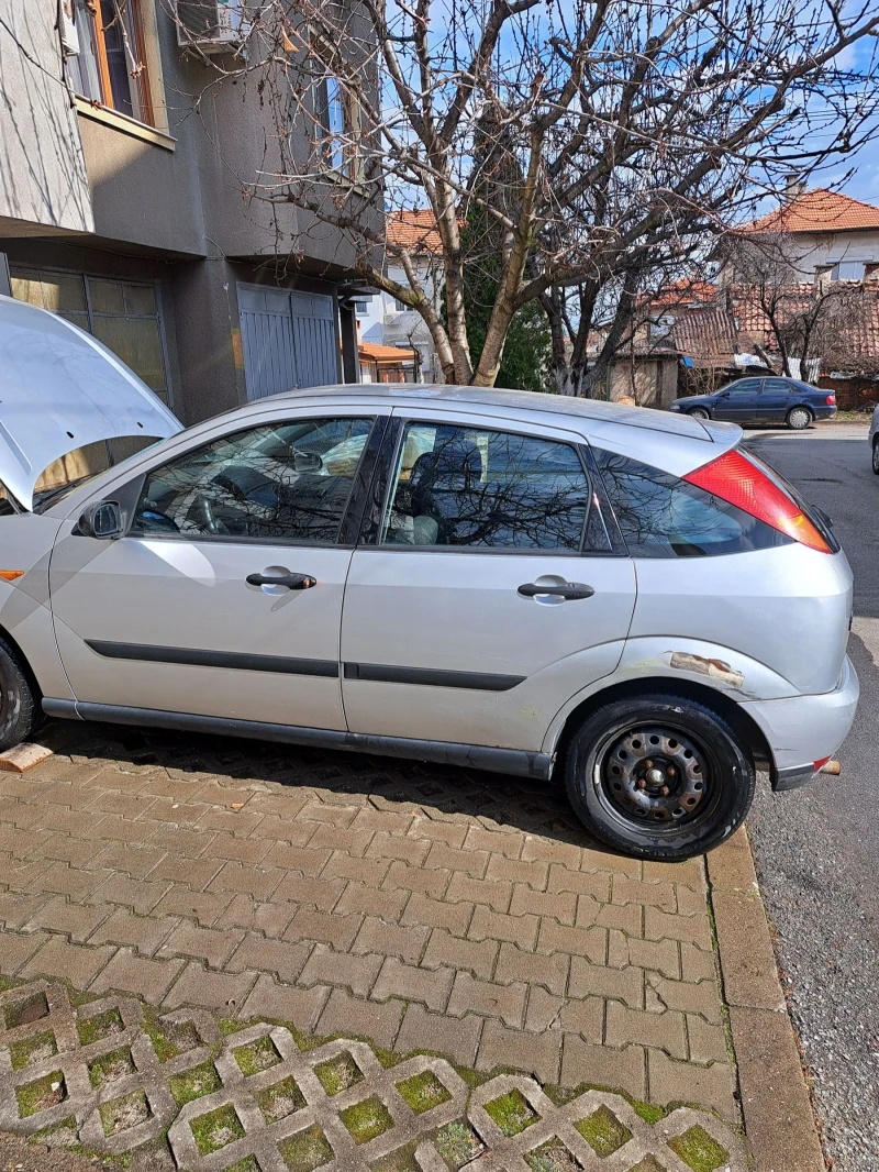 Ford Focus 1.6, снимка 3 - Автомобили и джипове - 53252755