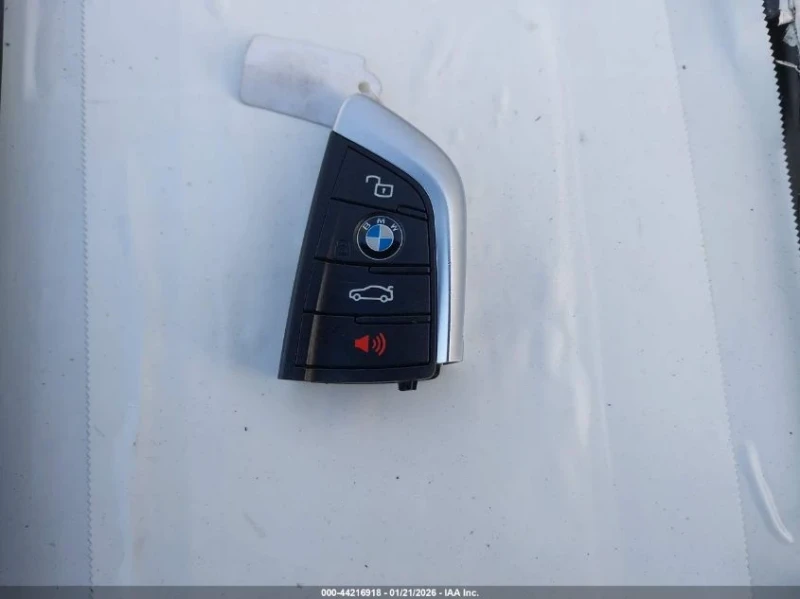 BMW 330 e, снимка 10 - Автомобили и джипове - 53368241