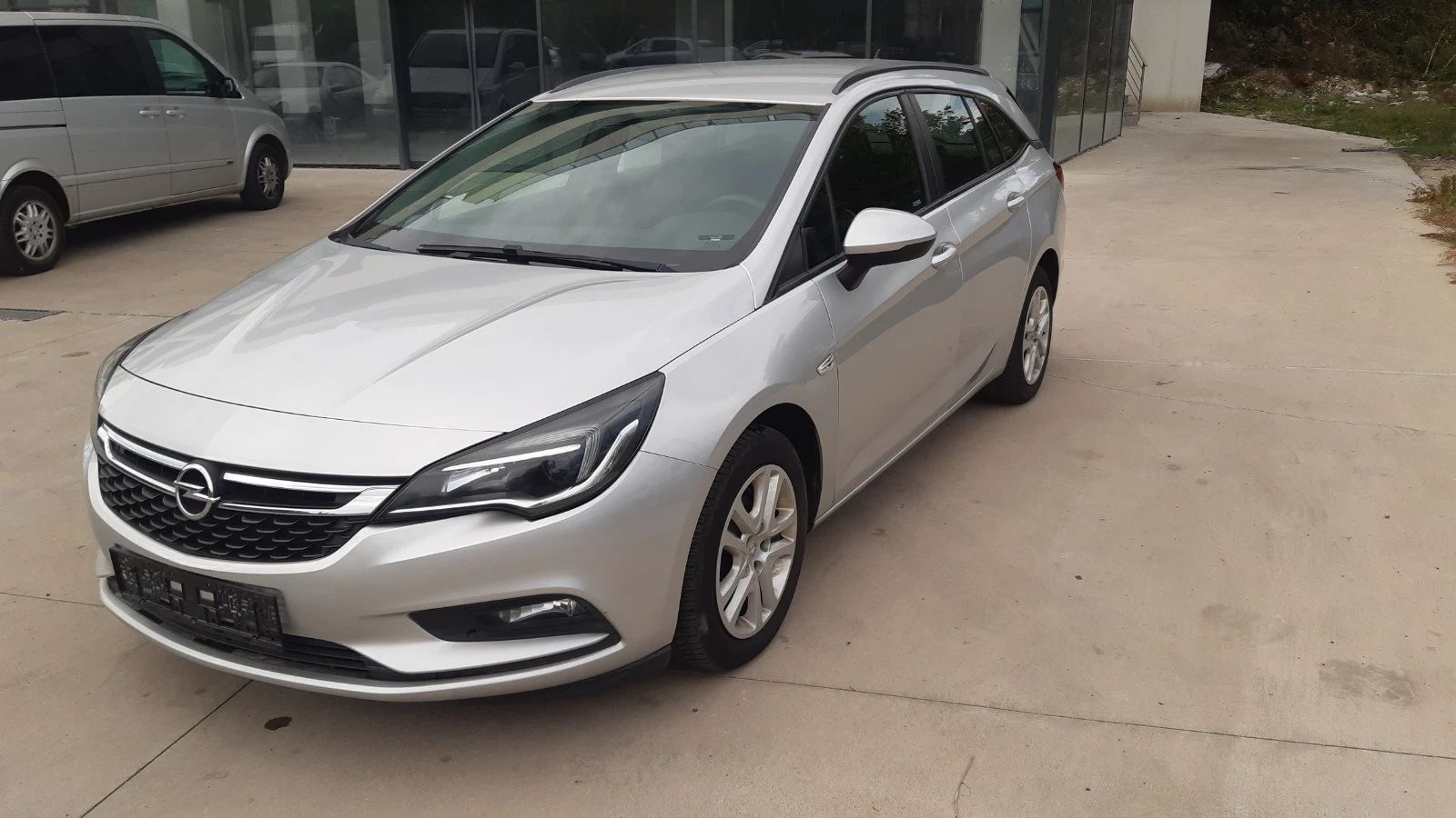 Opel Astra 1.6 CDTI - изображение 7