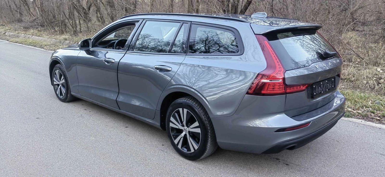 Volvo V60 2.0D - изображение 4