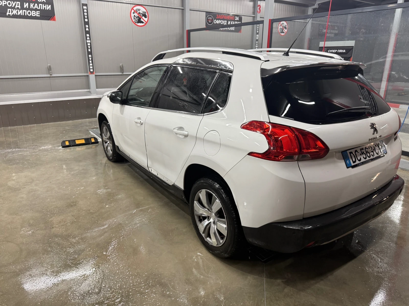 Peugeot 2008 1.6i benzin - изображение 6