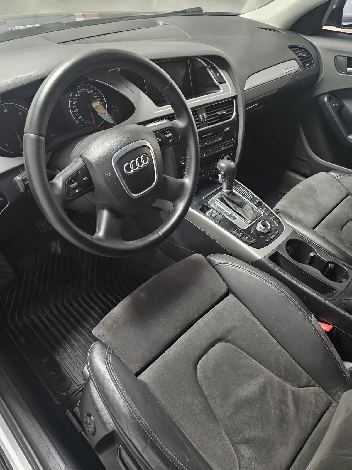 Audi A4 3.0tdi 239к.с.Седан /Би Ксенон/Кожа/Навигация  - изображение 8