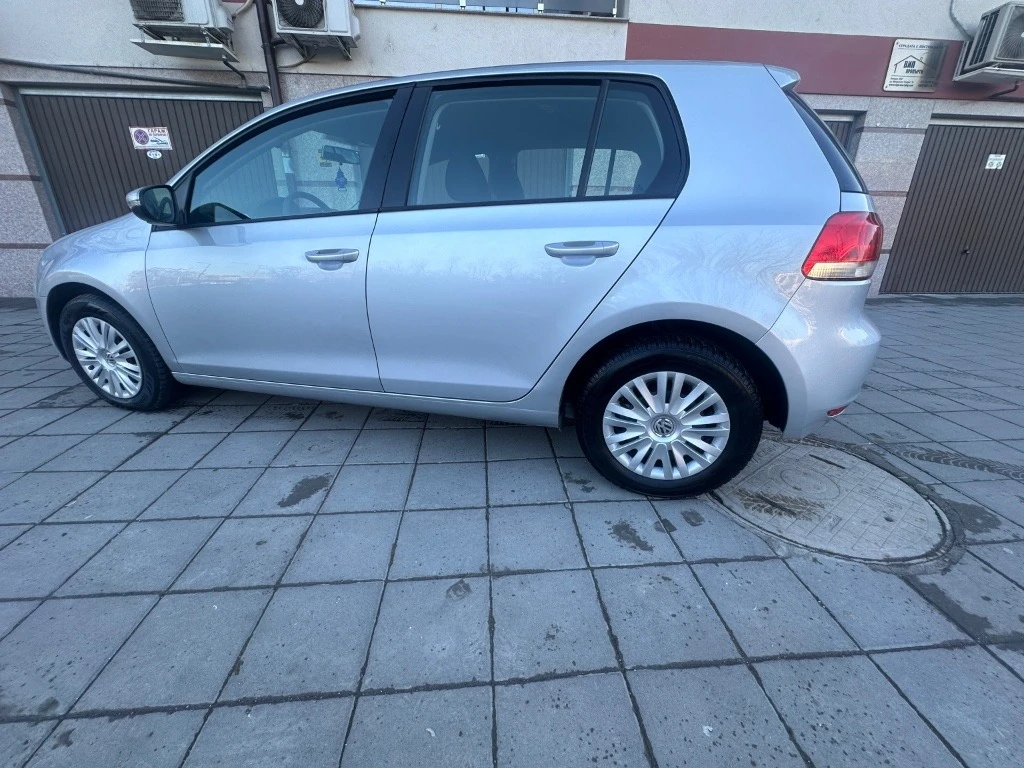 VW Golf 1.6 TDI * NAVI*  - изображение 4