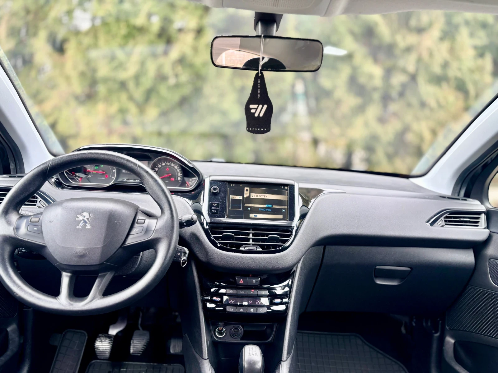 Peugeot 208 1.4 VTi | Mobile.bg � ����������� 10