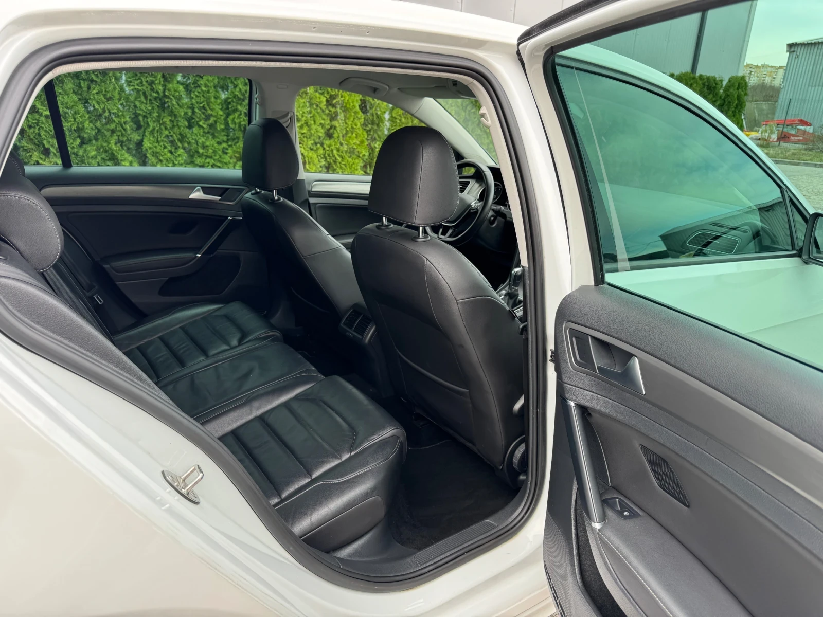 VW Golf 1.4TSI R-Line* DSG* Keyless* * !!! | Mobile.bg   15