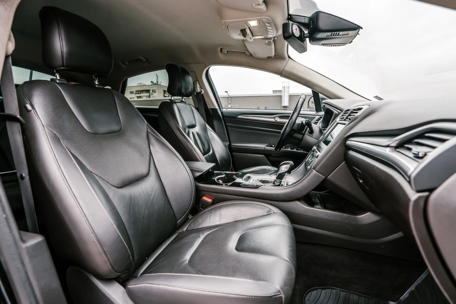 Ford Mondeo Titanium - изображение 10