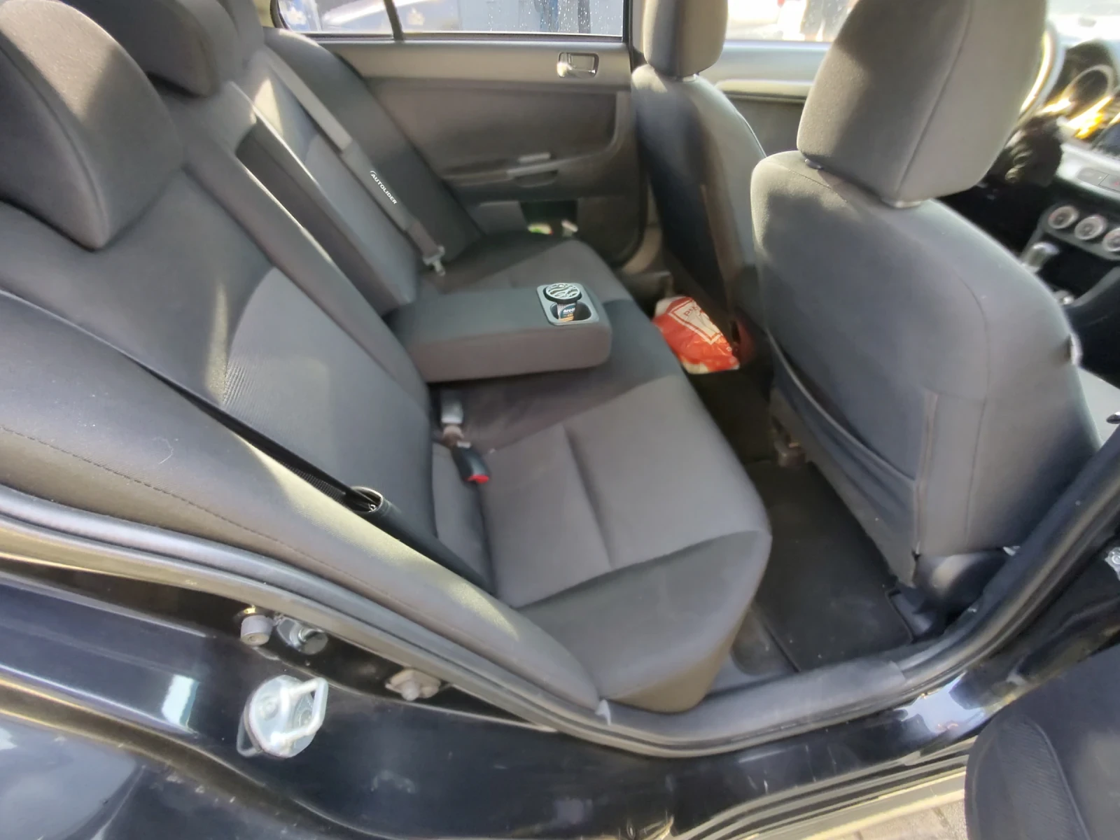 Mitsubishi Lancer 1.8 LPG , снимка 13 - Автомобили и джипове - 53875972