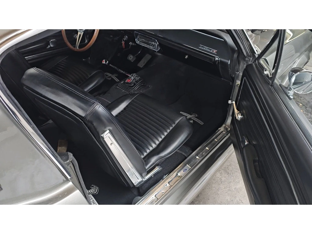 Ford Mustang "ELEANOR", снимка 4 - Автомобили и джипове - 54260562