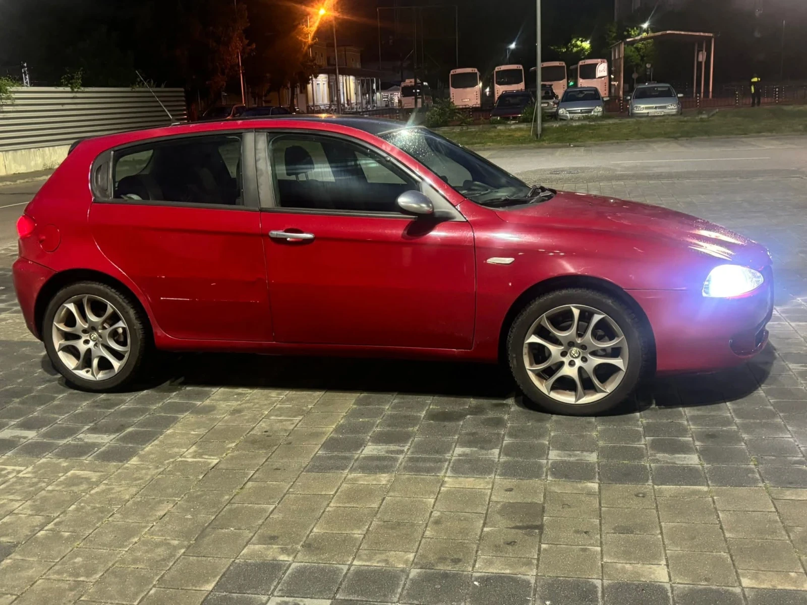 Alfa Romeo 147 1.9JTDm, снимка 3 - Автомобили и джипове - 54649000