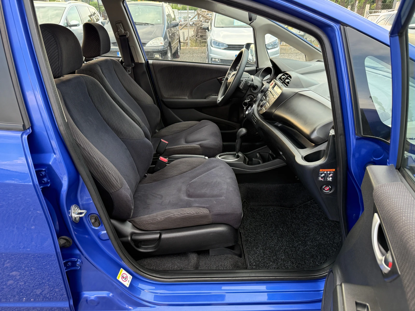 Honda Jazz 1.4 I - Автоматик, снимка 9 - Автомобили и джипове - 54788794