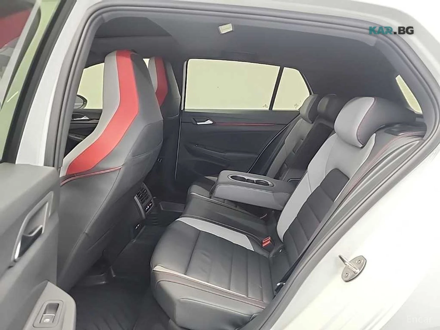 VW Golf GTI/2.0T/8TH GEN, снимка 14 - Автомобили и джипове - 54827885