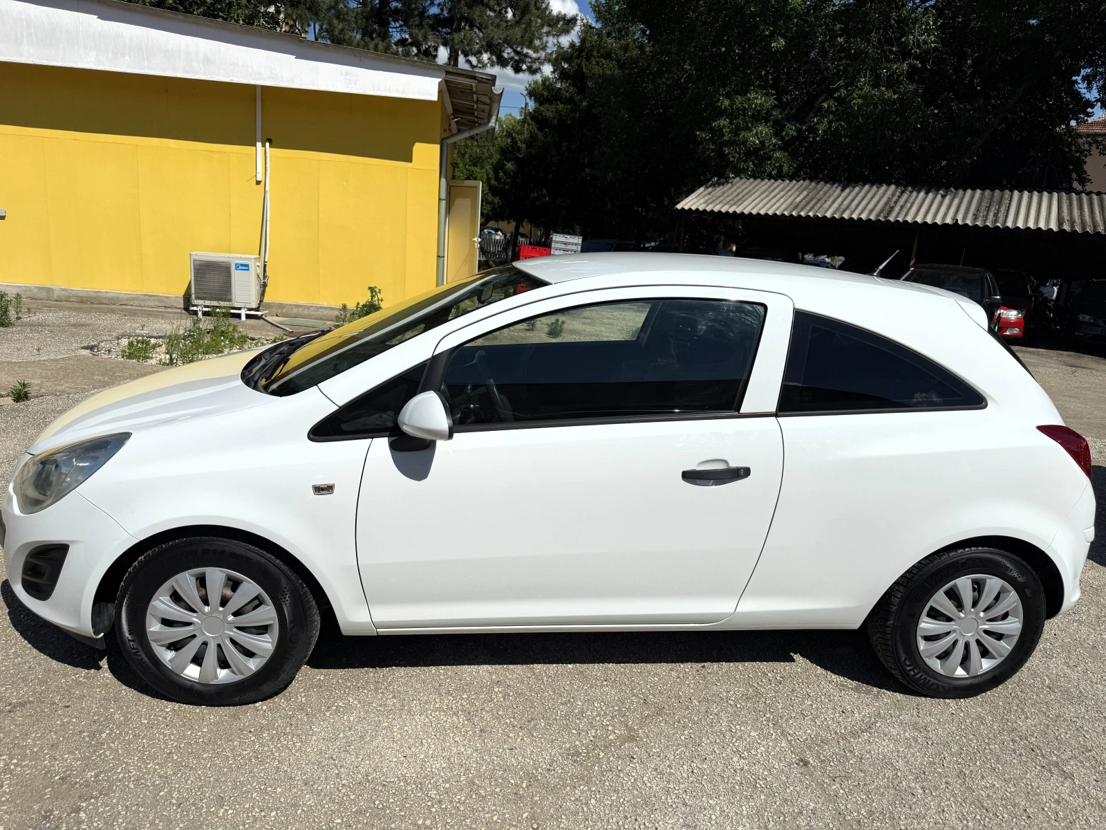 Opel Corsa 1.2 70 к.с. 107000 км., снимка 3 - Автомобили и джипове - 54987655