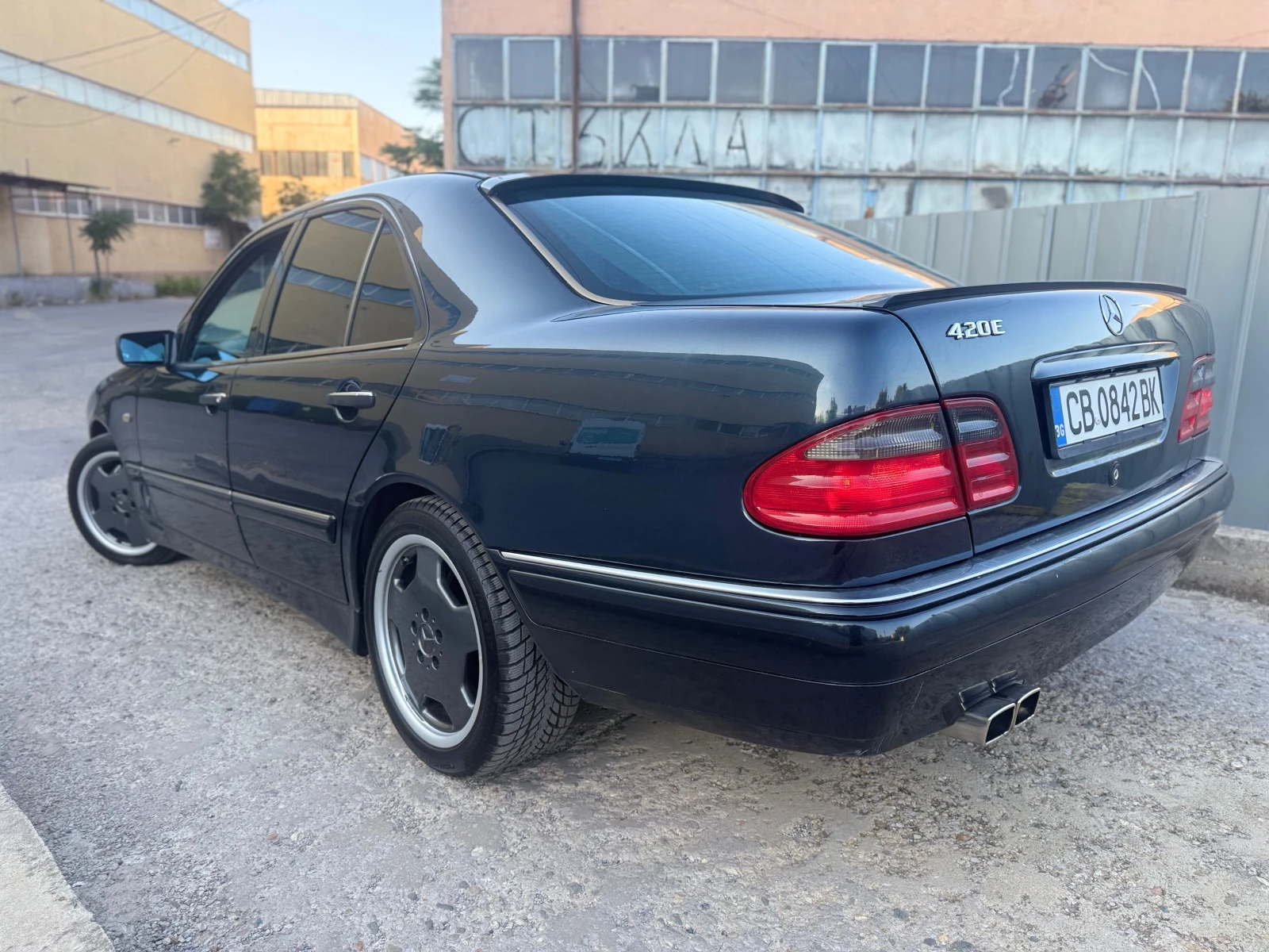 Mercedes-Benz E 420 4.2 Газ.Инж, снимка 10 - Автомобили и джипове - 55590194