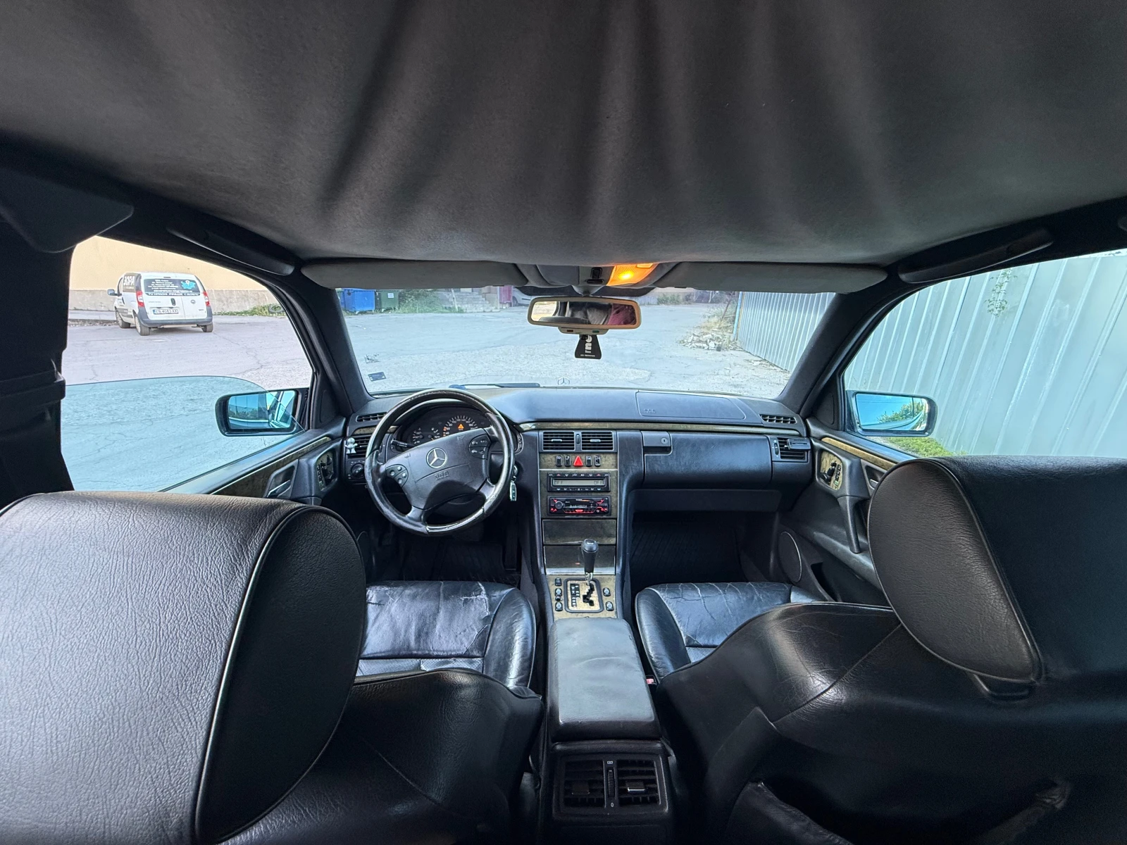 Mercedes-Benz E 420 4.2 Газ.Инж, снимка 11 - Автомобили и джипове - 55590194