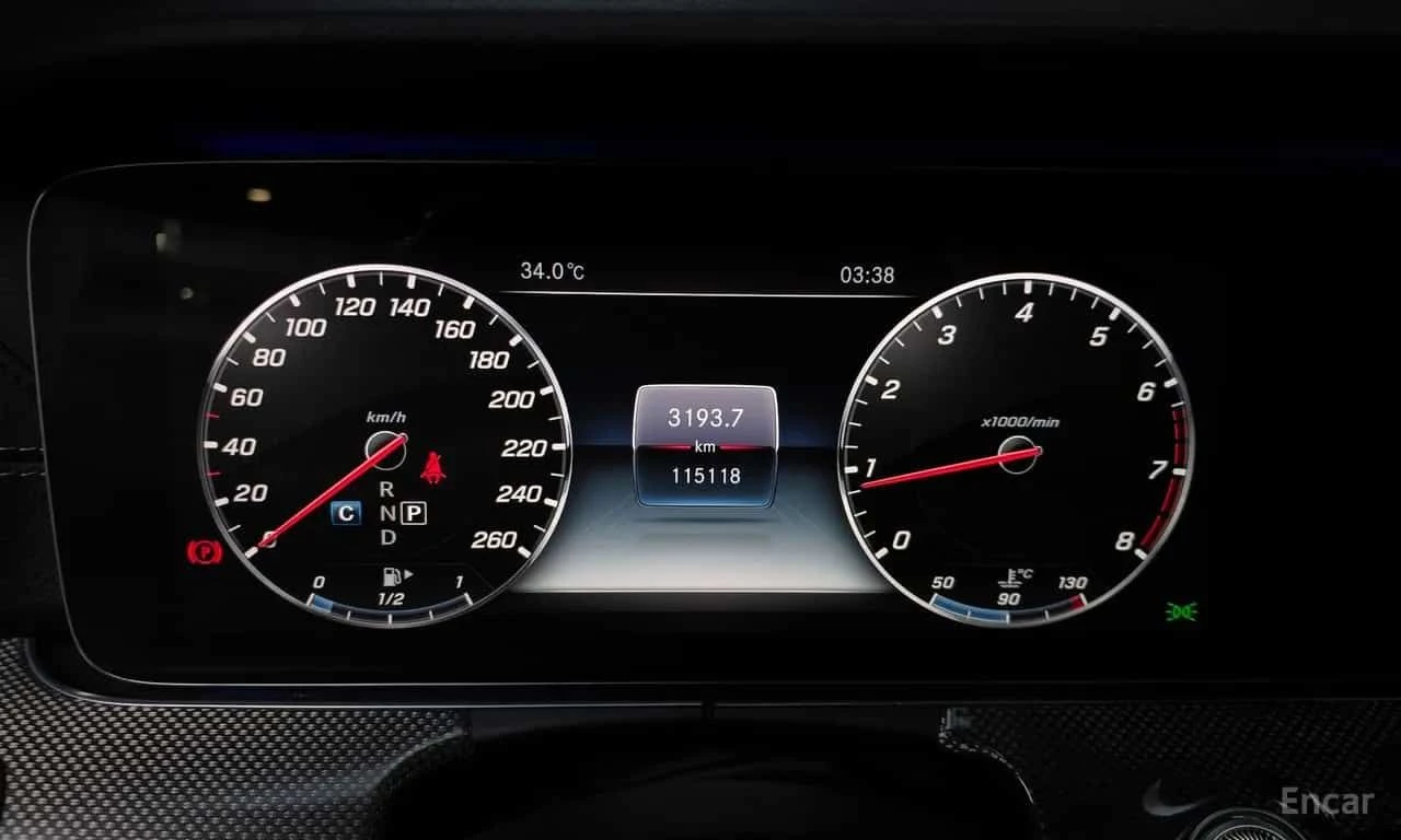 Mercedes-Benz E 300 КРАЙНА ЦЕНА ДО БЪЛГАРИЯ * АВТОКРЕДИТ, снимка 8 - Автомобили и джипове - 55571526
