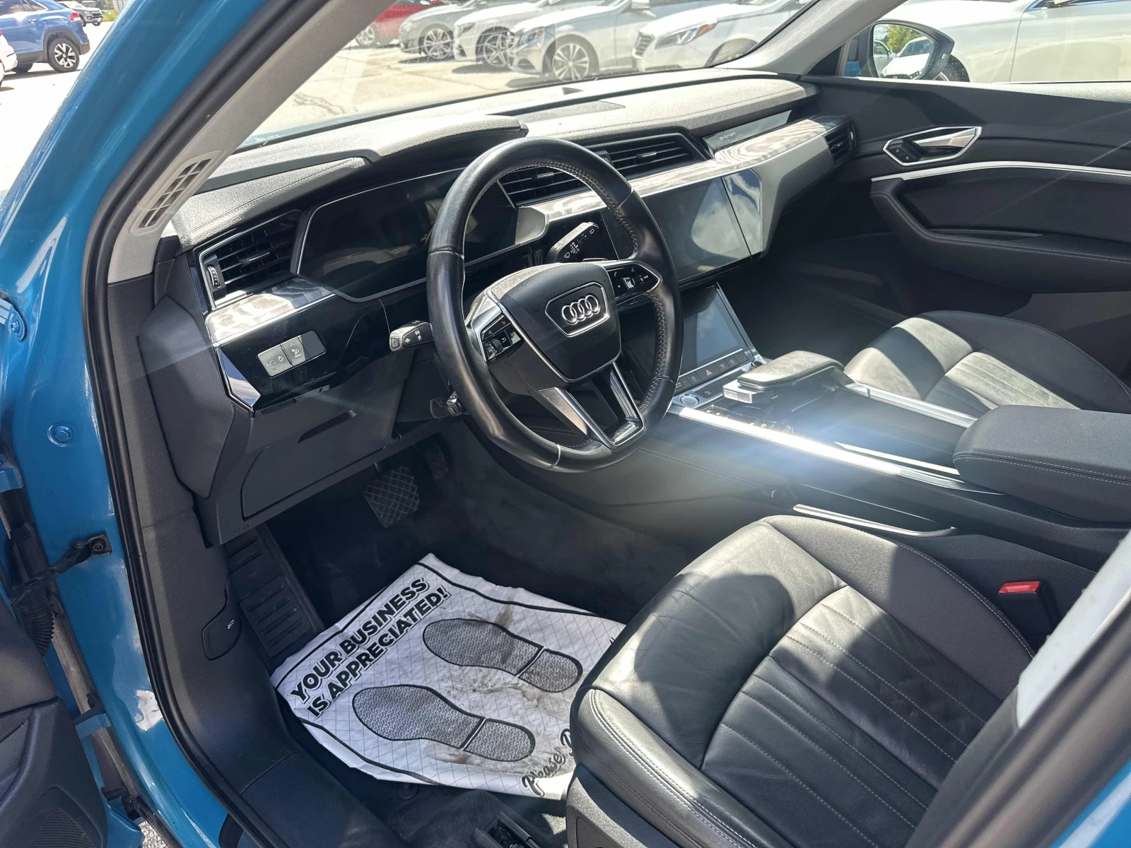 Audi E-Tron Progressiv, снимка 5 - Автомобили и джипове - 55721447