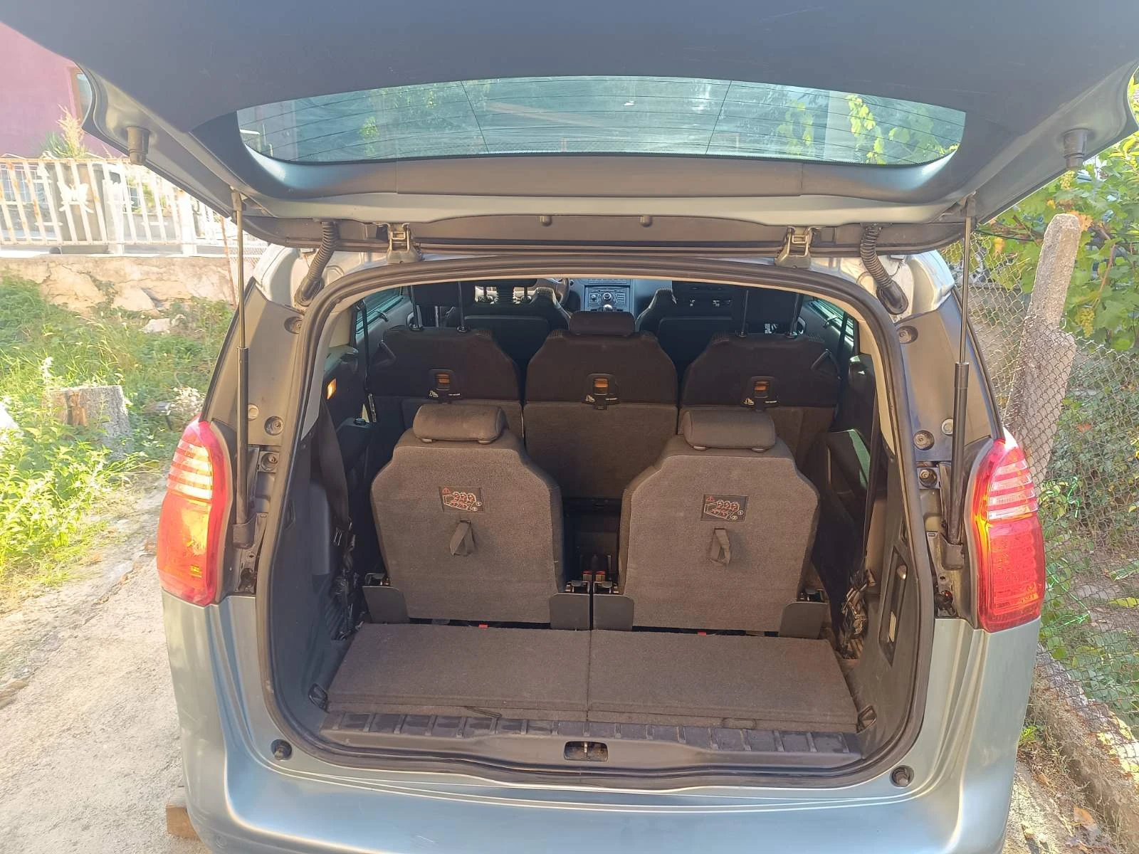Peugeot 5008, снимка 4 - Автомобили и джипове - 56151771