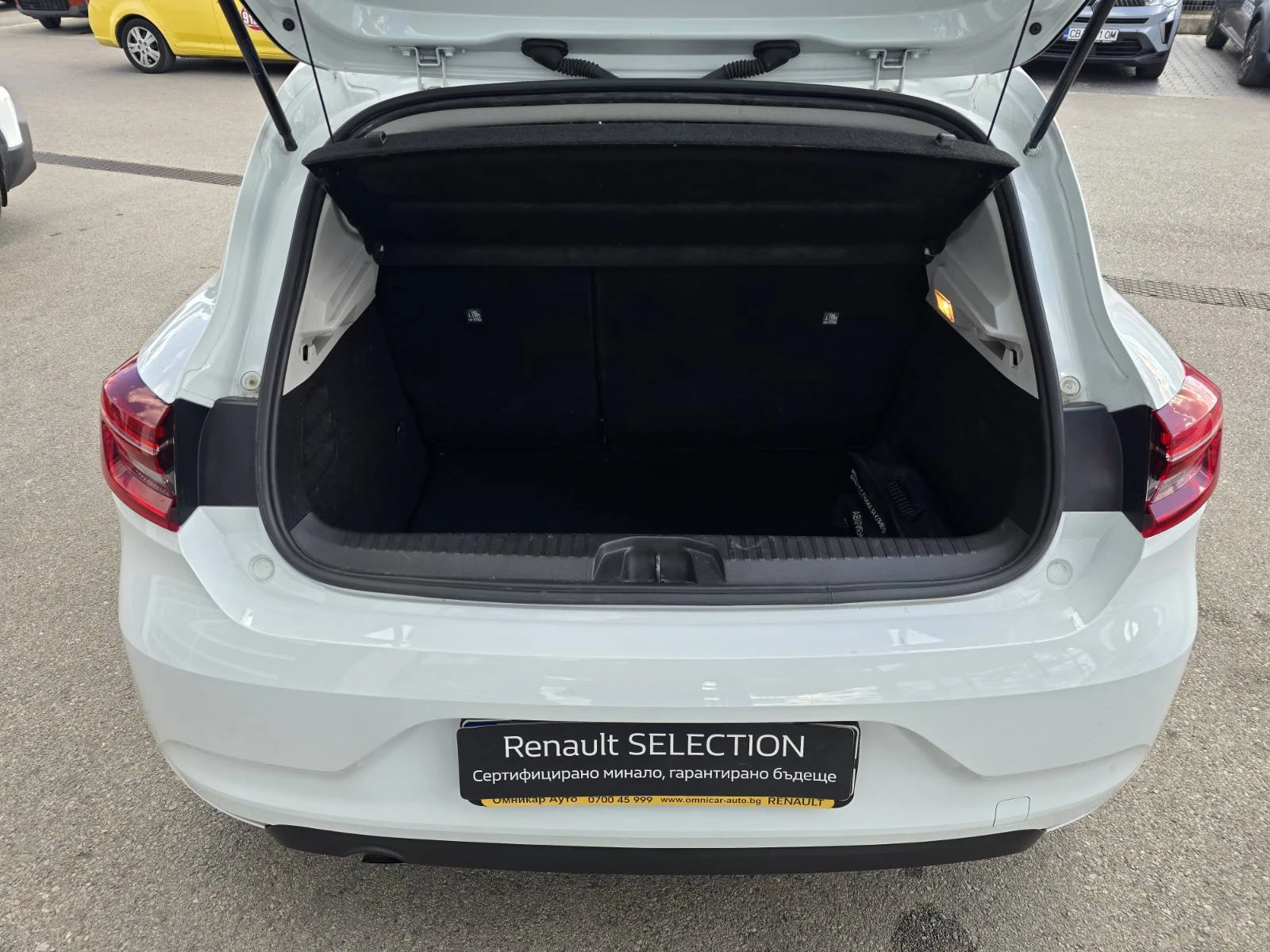 Renault Clio 1.0 TCe 100 автоматик, снимка 14 - Автомобили и джипове - 56311052