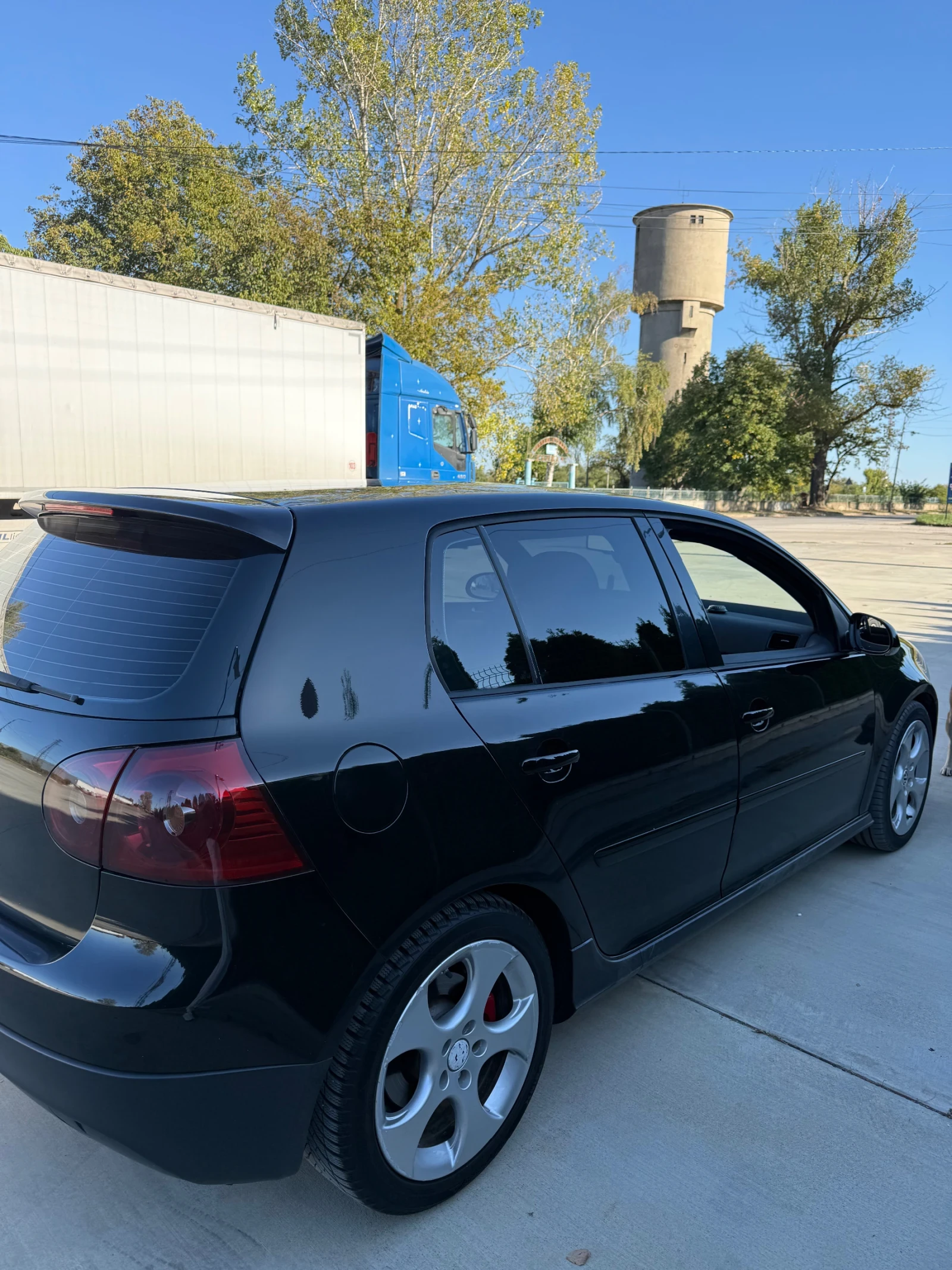 VW Golf, снимка 5 - Автомобили и джипове - 56347894