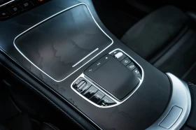 Mercedes-Benz GLC 300  4M Coupe AMG/Navi/LED/SHD/AHK/Easy/19', снимка 9