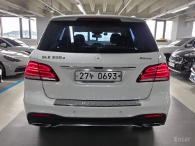 Mercedes-Benz GLE 350 d 4MATIC* AMG PACK* ПОДГРЕВ* ОБДУХВАНЕ* PANORAMA* , снимка 3