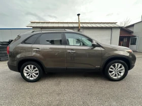 Kia Sorento 2.4i* 4x4* 7МЕСТА* АВТОМАТ* * , снимка 7