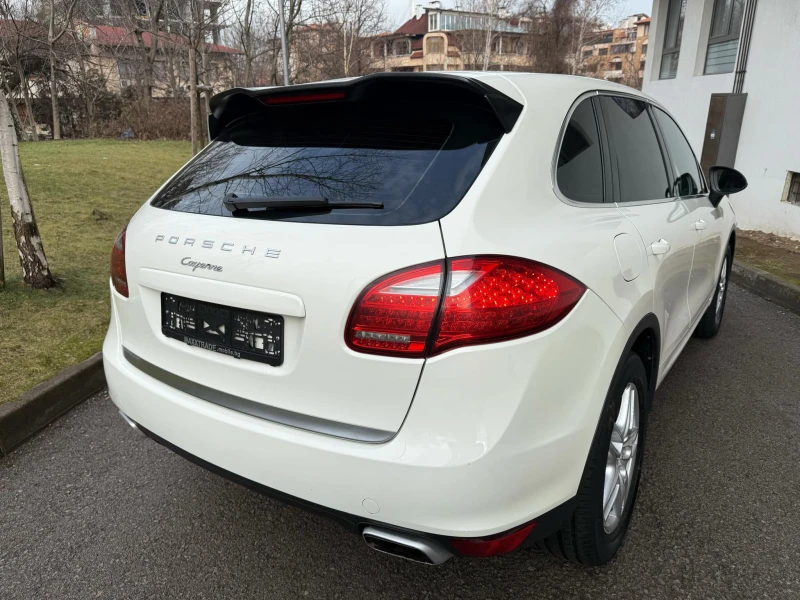 Porsche Cayenne 3.0d / РЕГИСТРИРАН, снимка 7 - Автомобили и джипове - 48814284