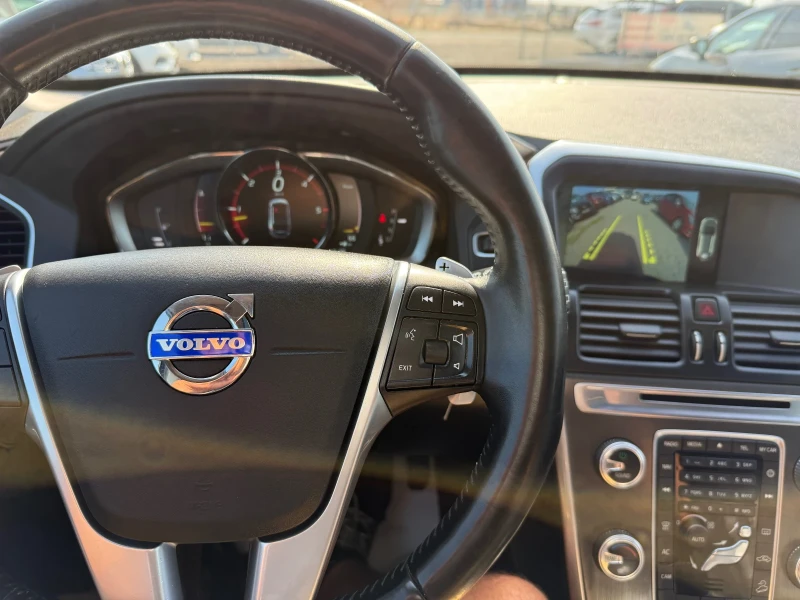 Volvo XC60 2.4D CH 215ks D-5, снимка 15 - Автомобили и джипове - 51461030