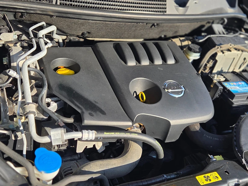 Nissan Qashqai 1.5DCi 6 скорости ОТЛИЧЕН, снимка 10 - Автомобили и джипове - 52847404