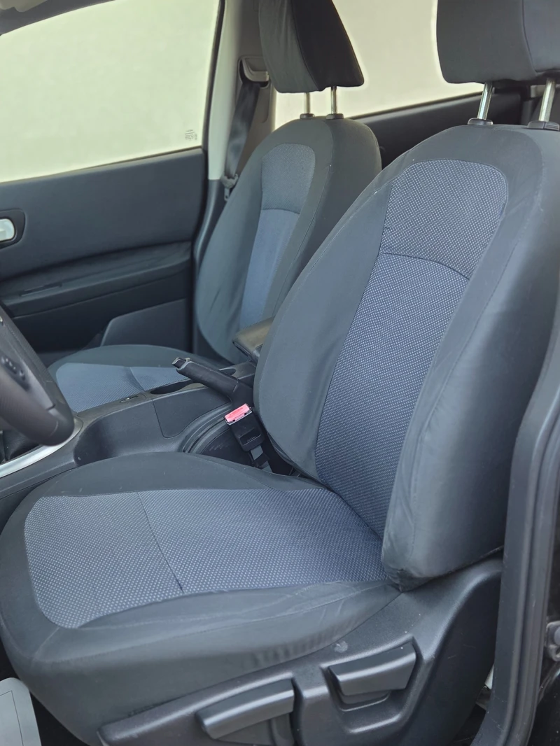 Nissan Qashqai 1.5DCi 6 скорости ОТЛИЧЕН, снимка 5 - Автомобили и джипове - 52847404