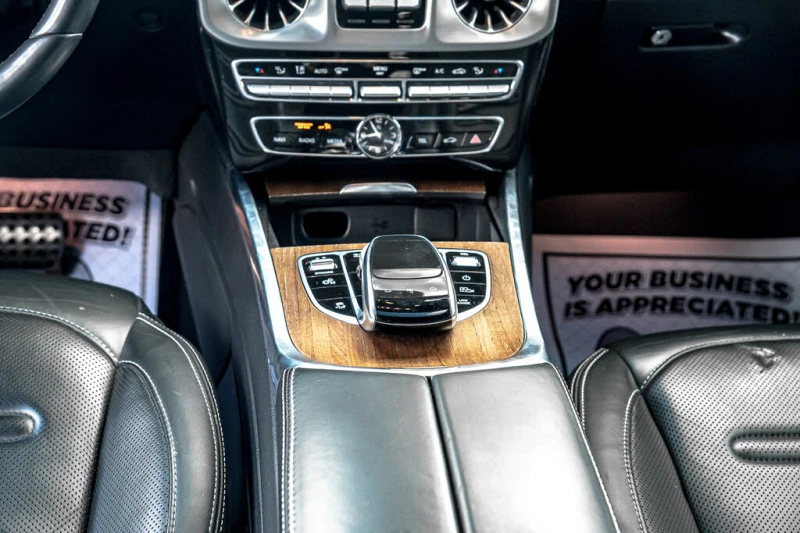 Mercedes-Benz G * G-CLASS* 550* 4MATIC* Автокредит(Цена до БГ), снимка 15 - Автомобили и джипове - 53277467