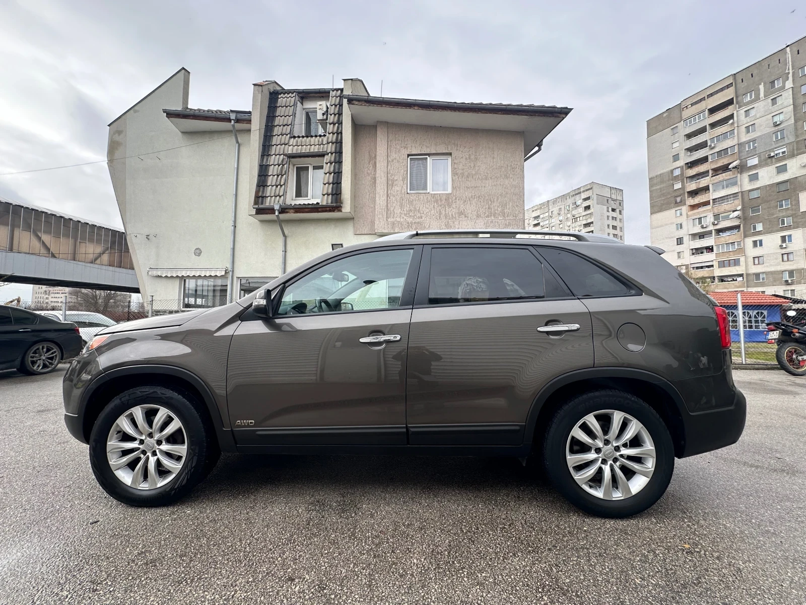 Kia Sorento 2.4i* 4x4* 7МЕСТА* АВТОМАТ* *  - изображение 3