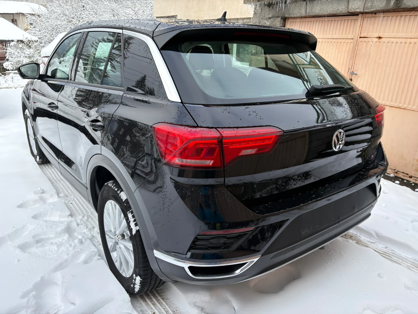 VW T-Roc 2.0TDI 4Motion Автоматик 10.2020г - изображение 4