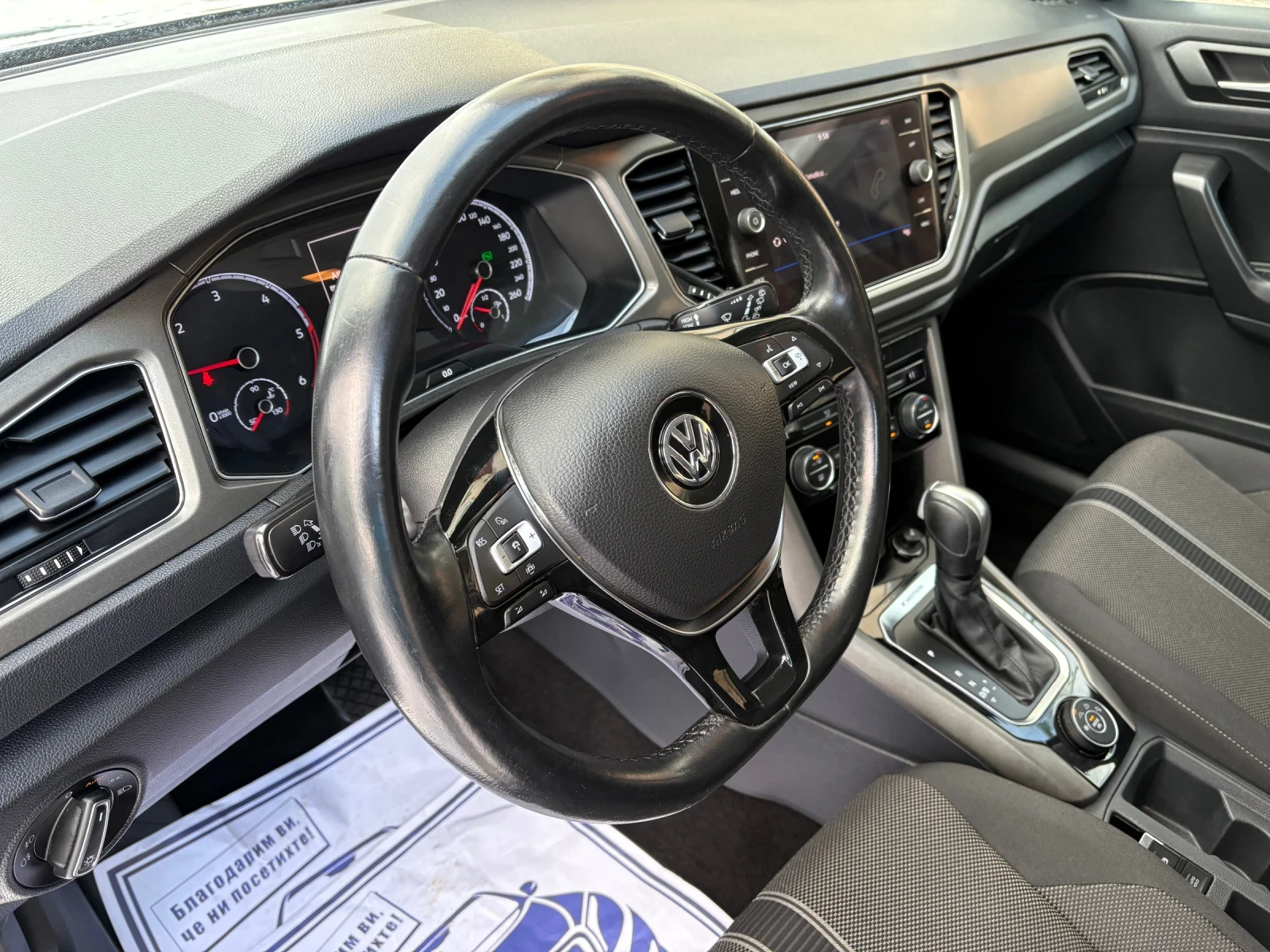 VW T-Roc 2.0TDI 4Motion Автоматик 10.2020г - изображение 10