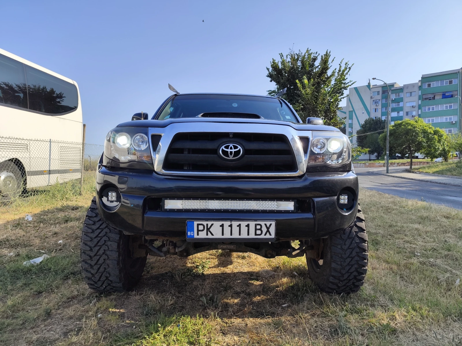 Toyota Tacoma товарен 4X4 - изображение 3