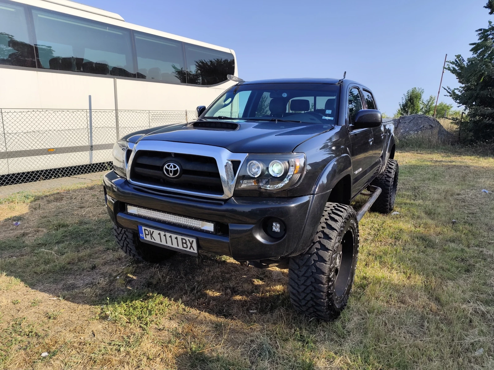 Toyota Tacoma товарен 4X4 - изображение 2