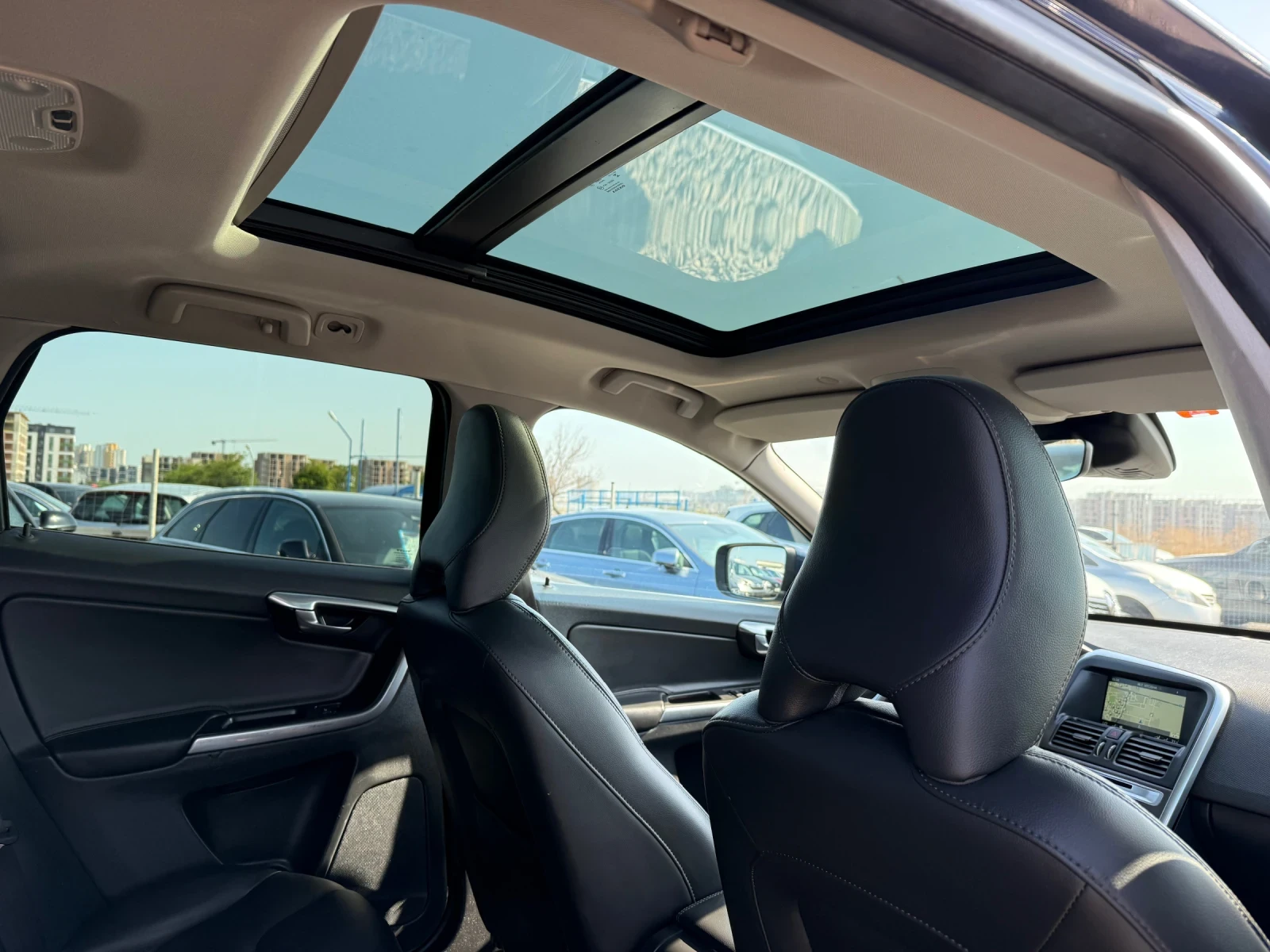 Volvo XC60 2.4D CH 215ks D-5 | Mobile.bg   16