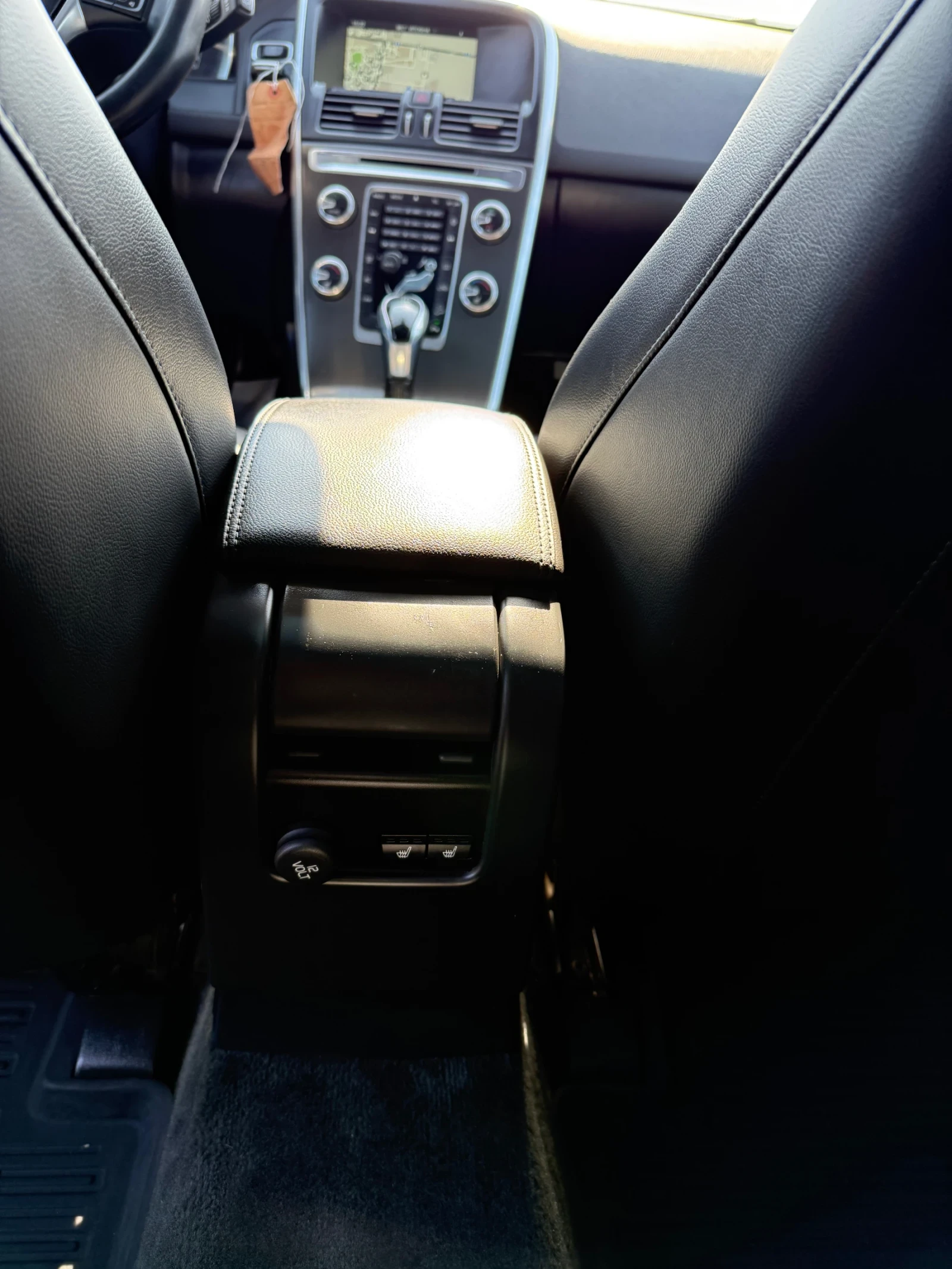 Volvo XC60 2.4D CH 215ks D-5 | Mobile.bg   11